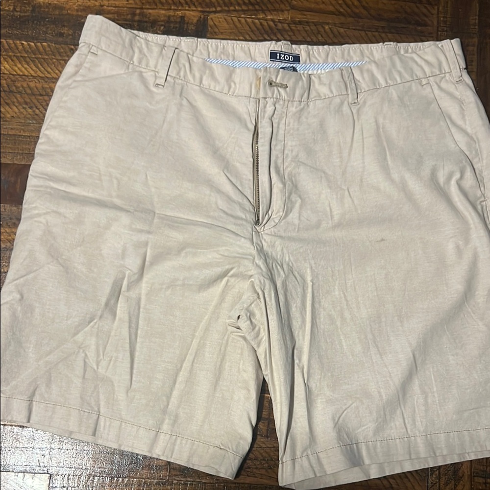 Izod Tan Flat Front Shorts Lightweight Casual